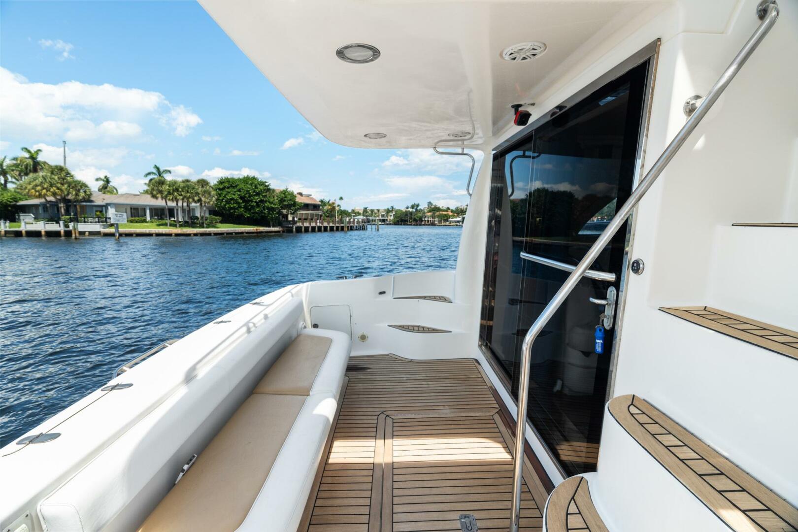 L ATTITUDE ADJUSTMENT 54ft Sea Ray Yacht For Sale