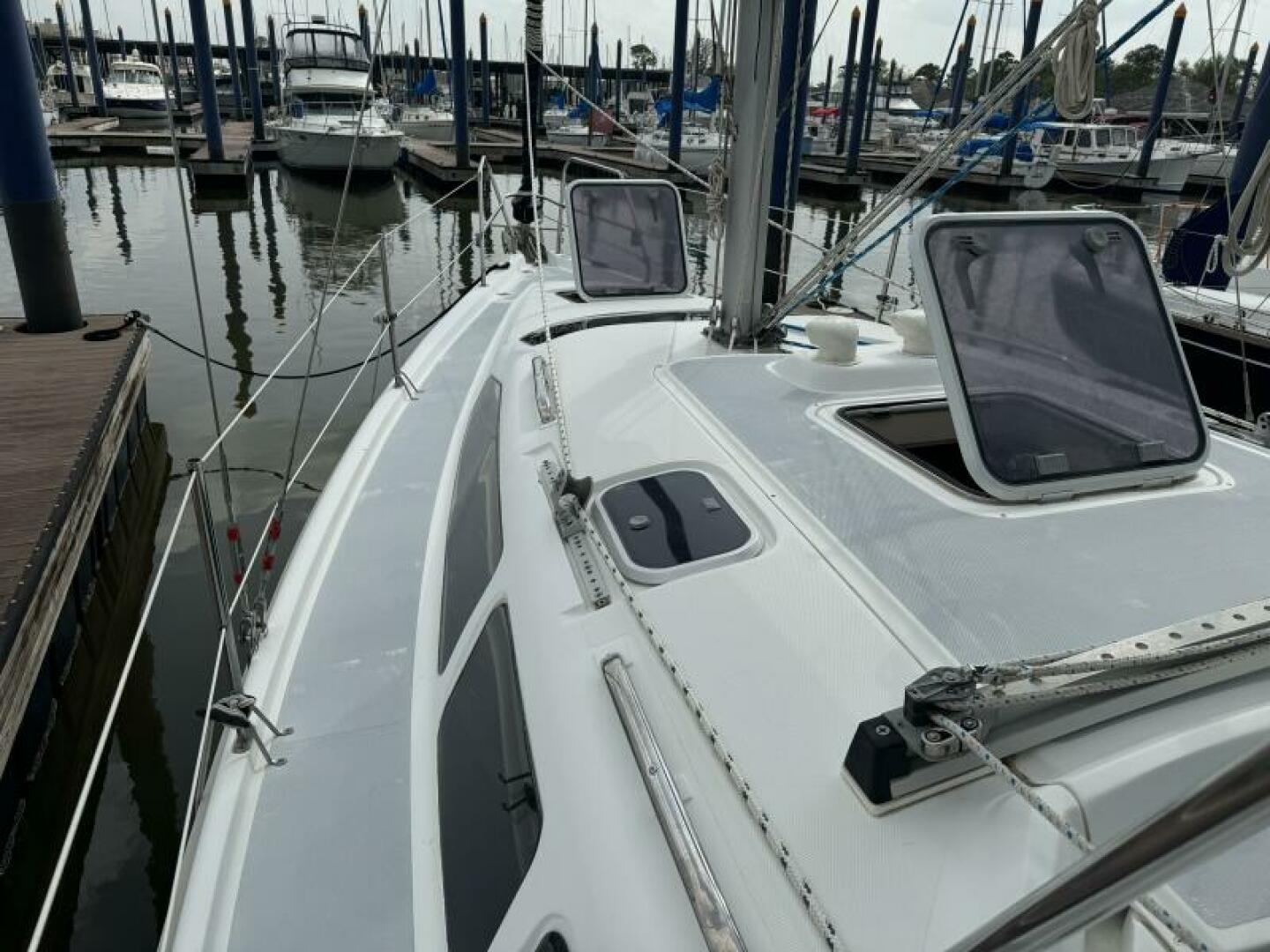 Gingerly 33ft Hunter Yacht For Sale
