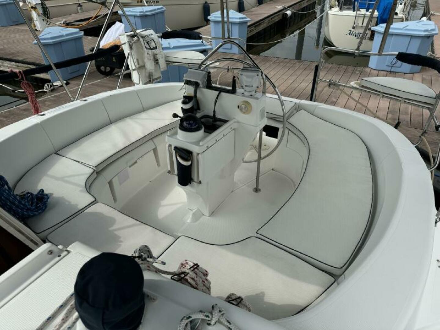 Gingerly 33ft Hunter Yacht For Sale