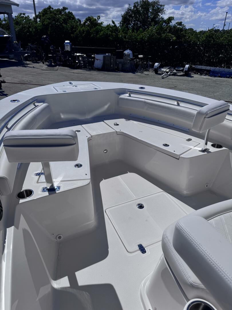 26ft Sea Born Yacht For Sale