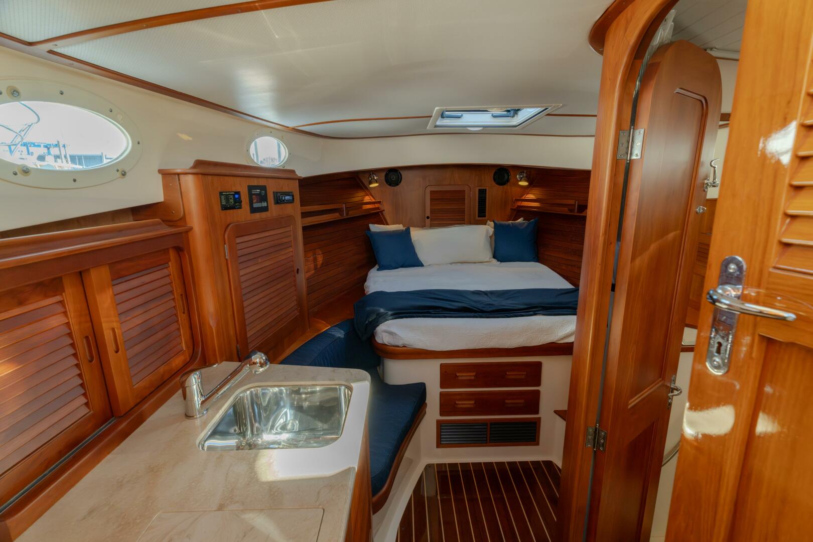 TIMELESS name reserved 37ft Hinckley Yacht For Sale