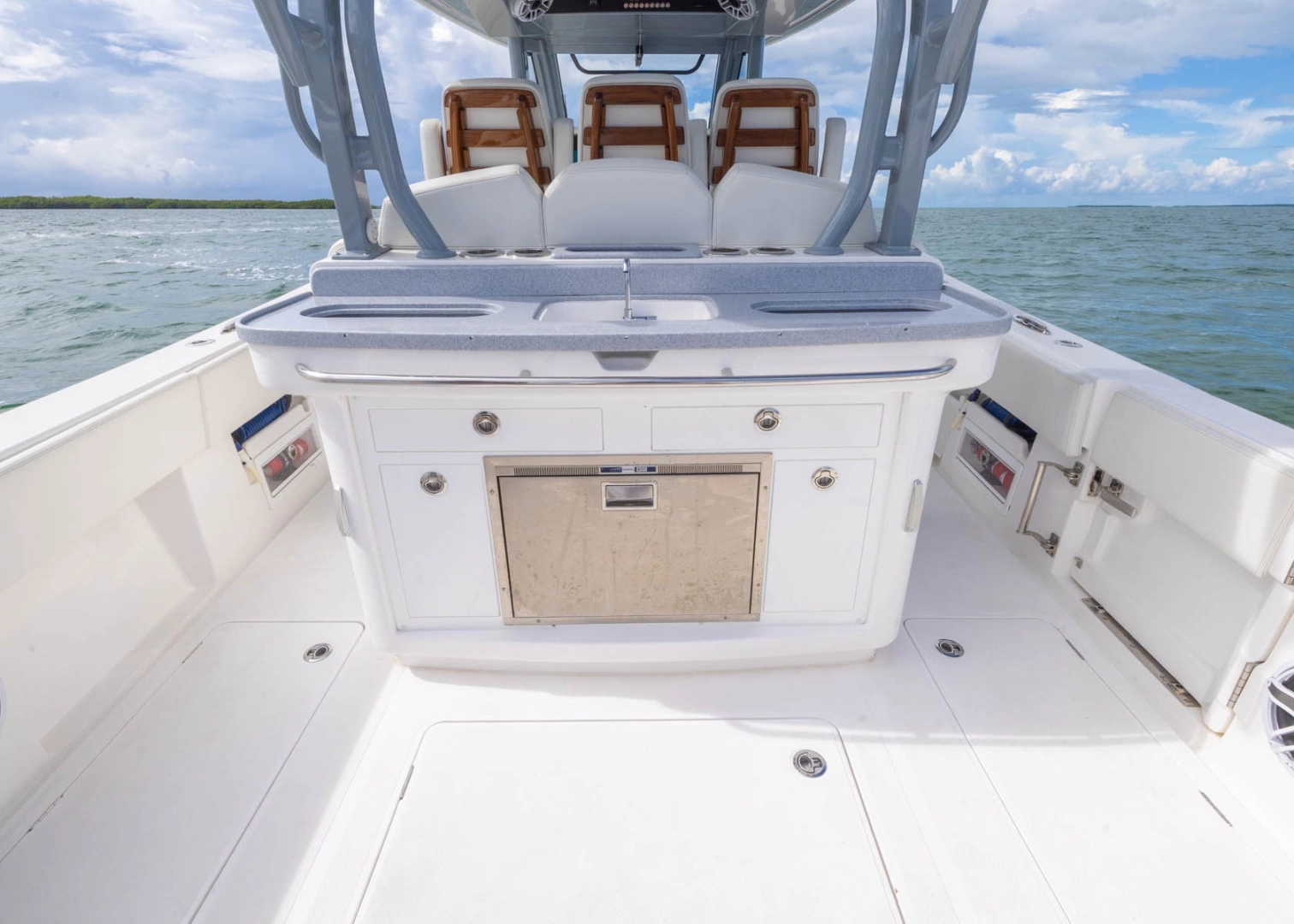 BlackWater 43 Sportfish Yacht For Sale
