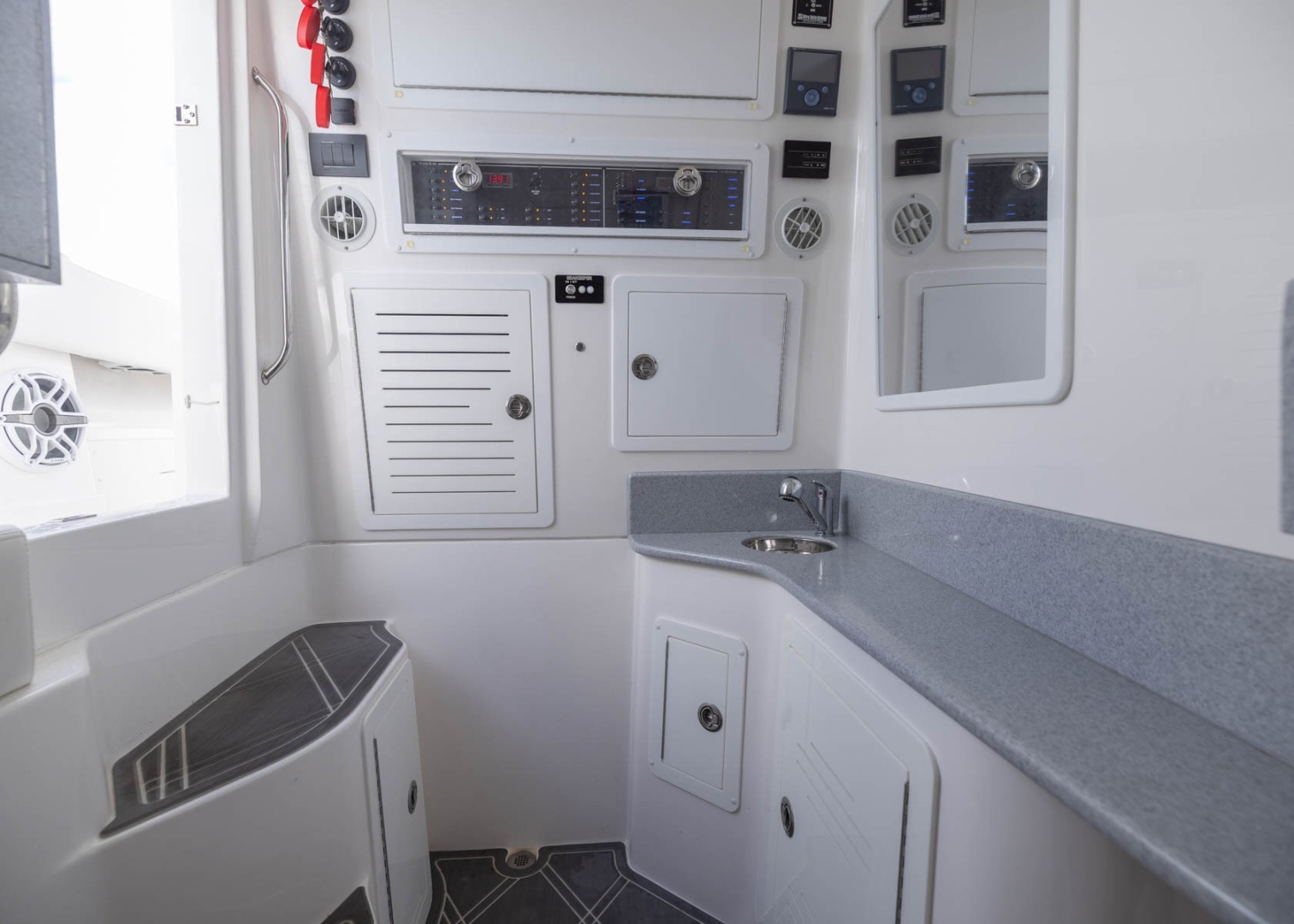 Big B 43ft BlackWater Yacht For Sale