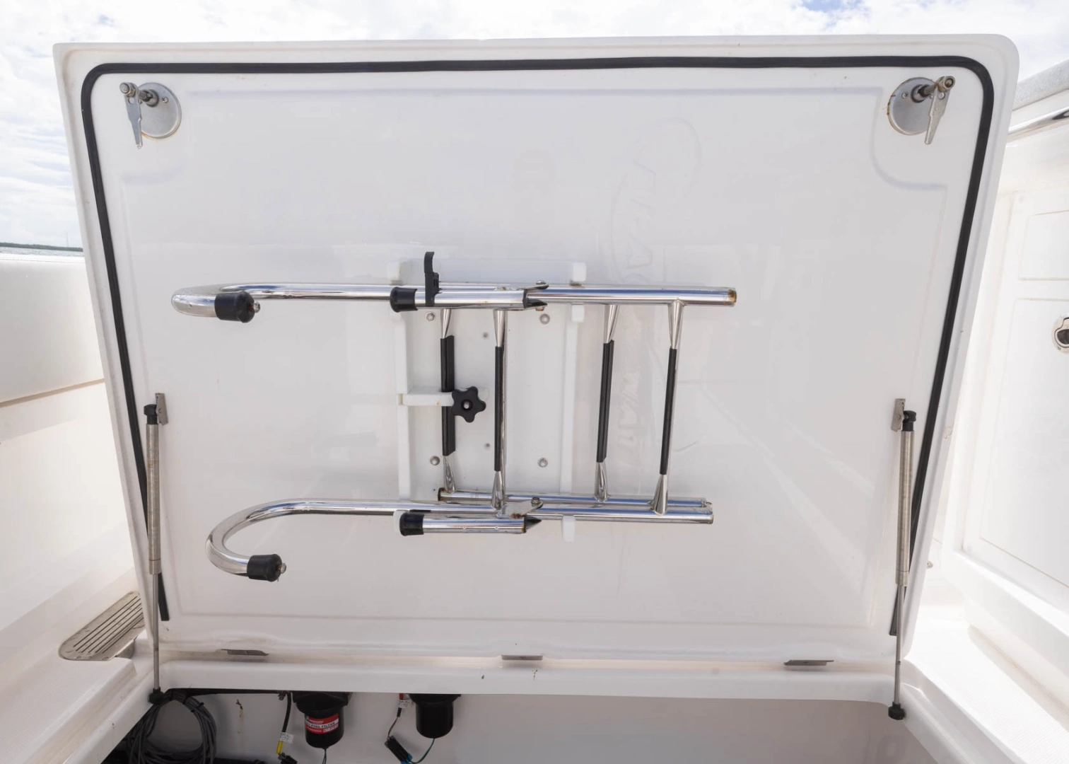 BlackWater 43 Sportfish Yacht For Sale