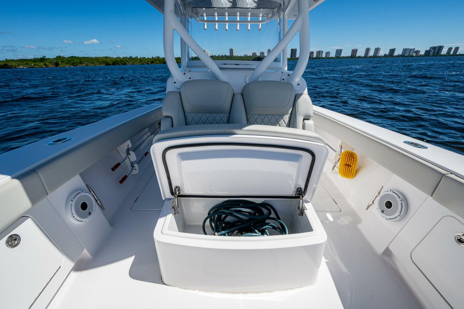 32ft Jupiter Yacht For Sale