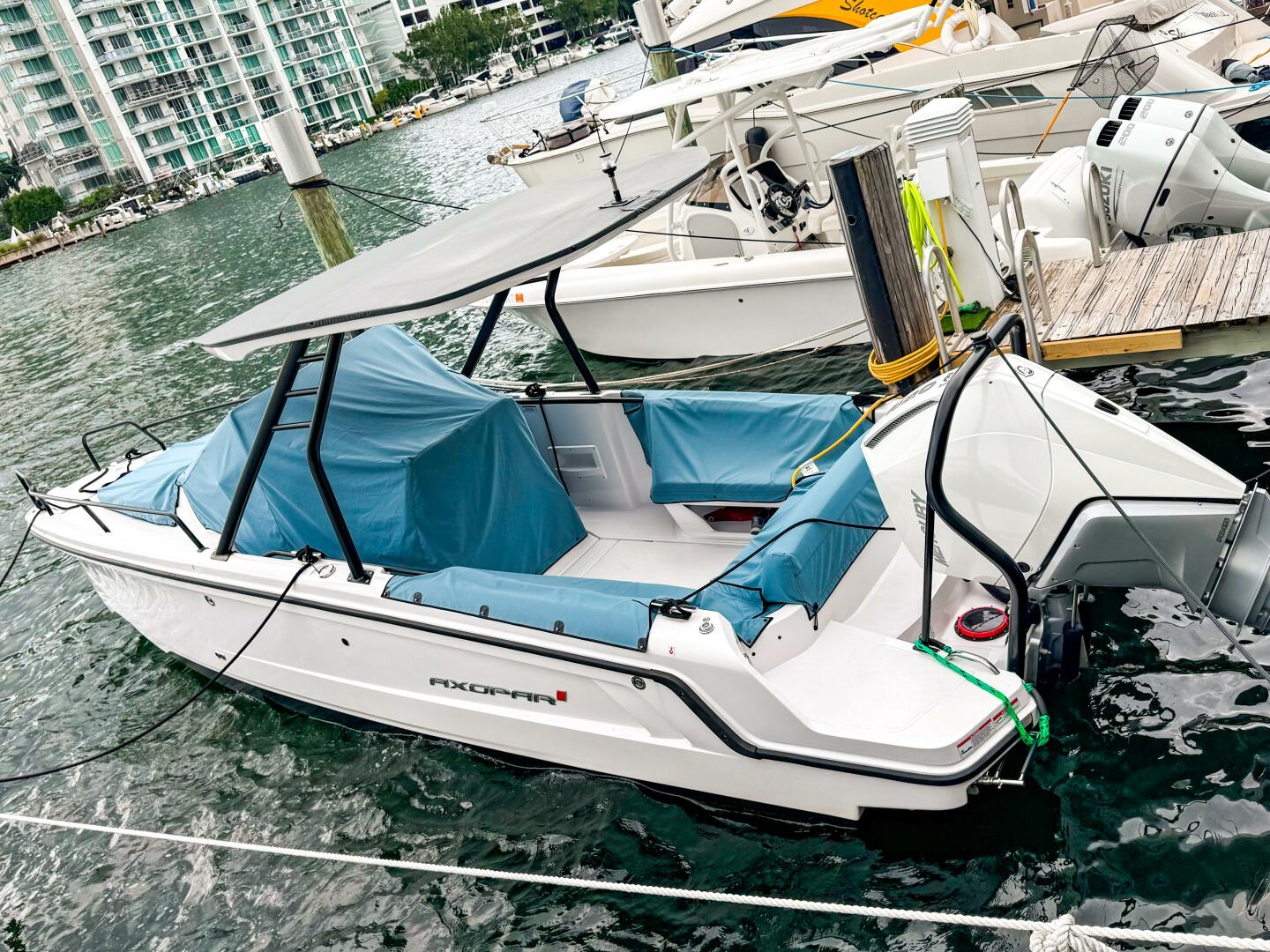 25ft Axopar Yacht For Sale