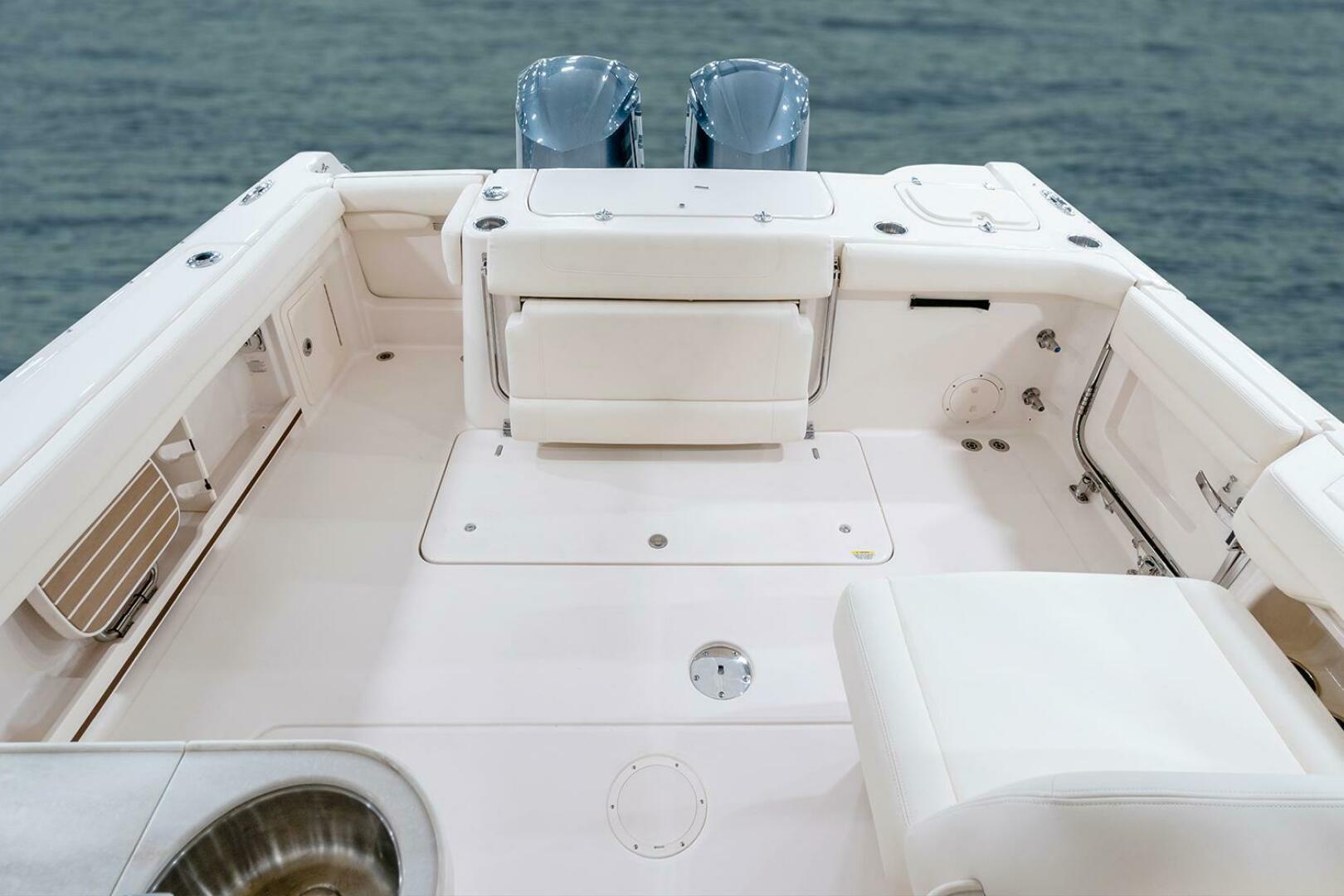 30ft Grady White Yacht For Sale