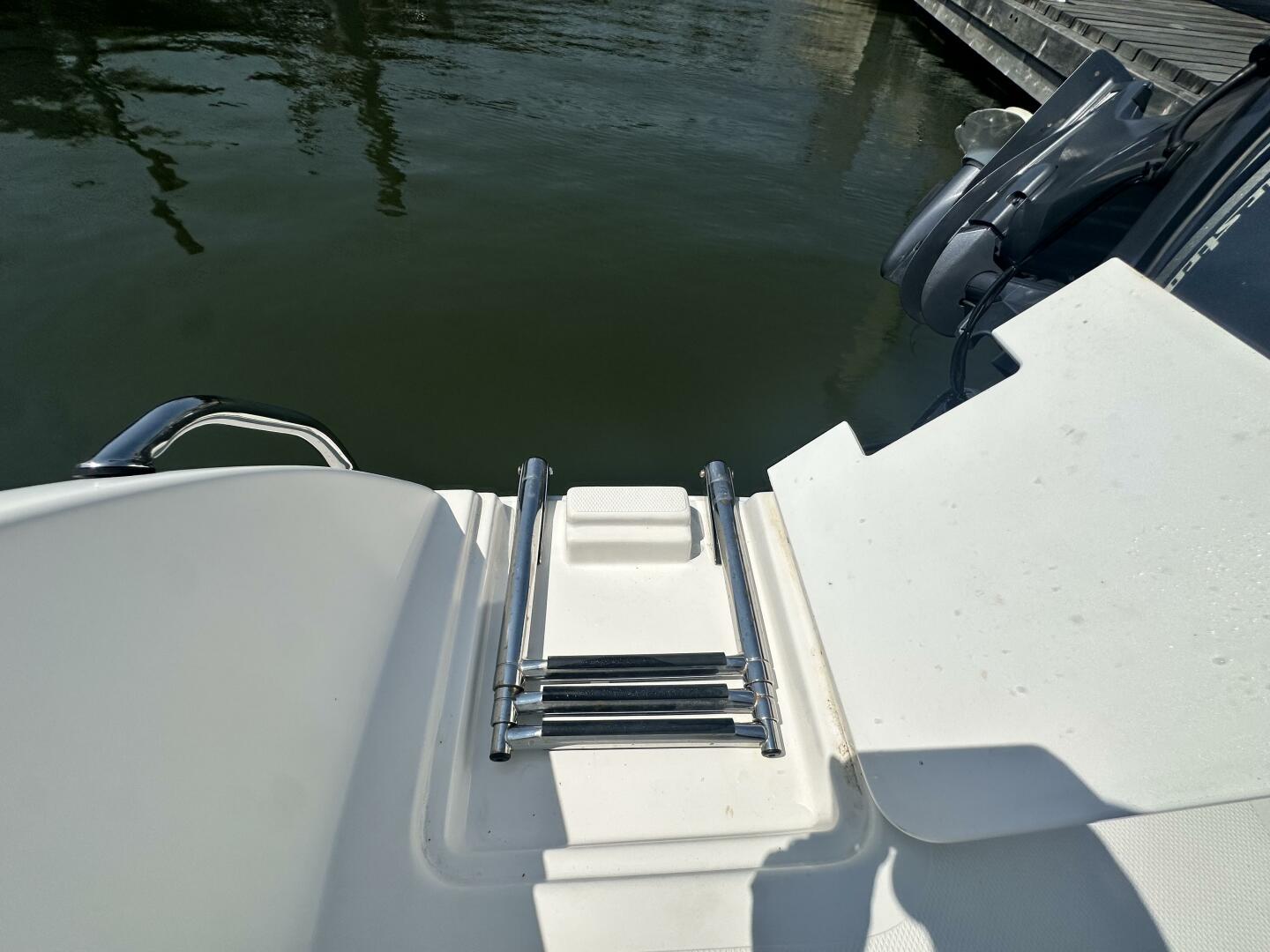 VISION 2 24ft Custom Yacht For Sale