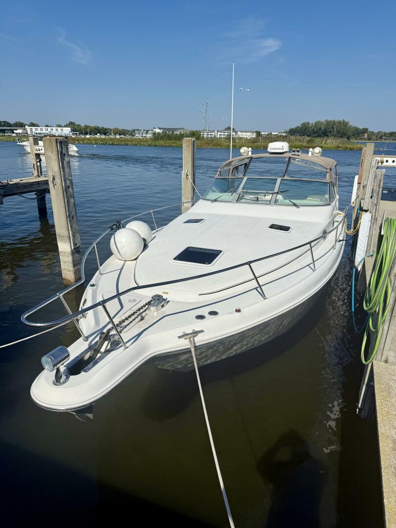 33ft Sea Ray Yacht For Sale