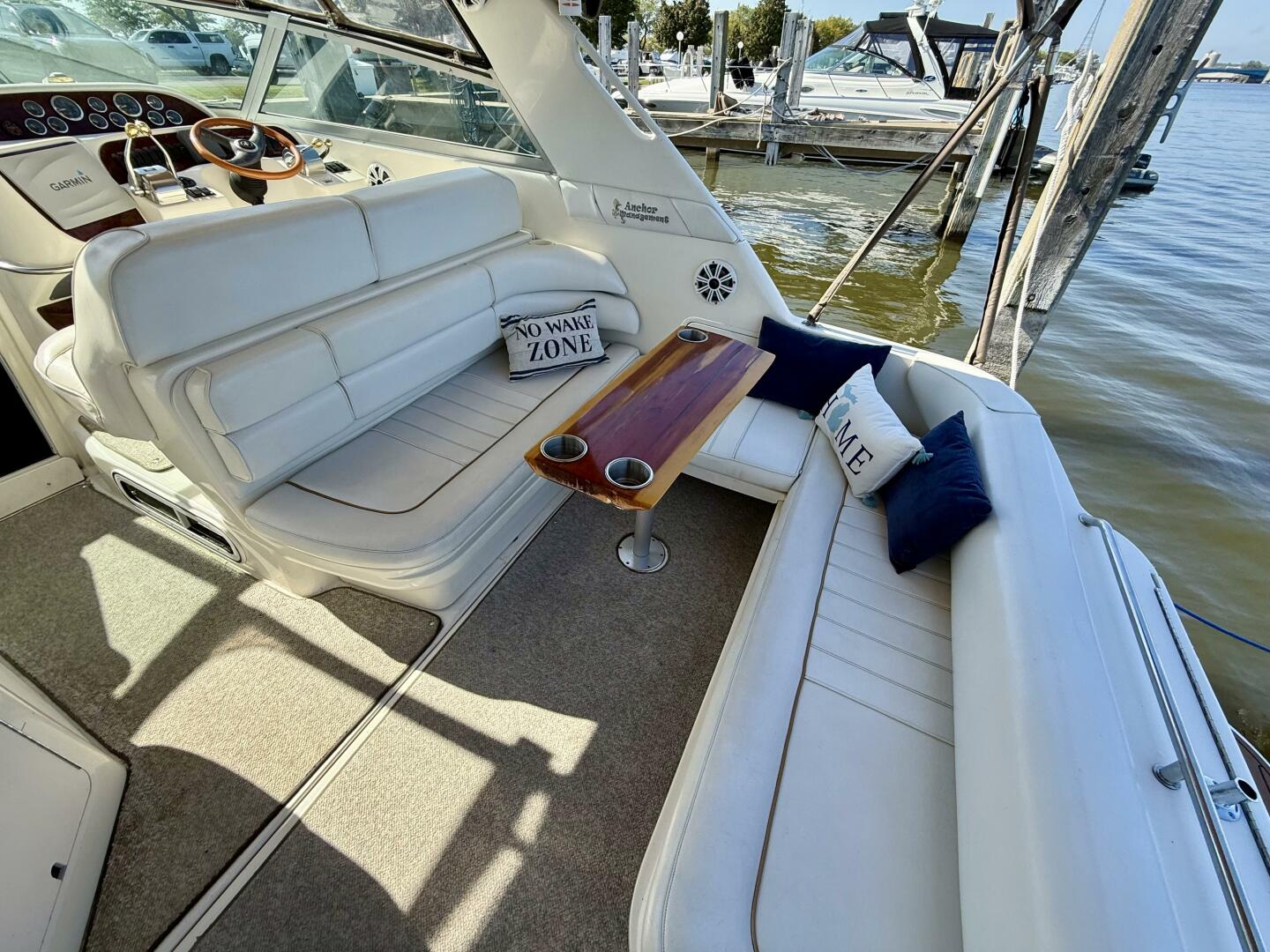 33ft Sea Ray Yacht For Sale