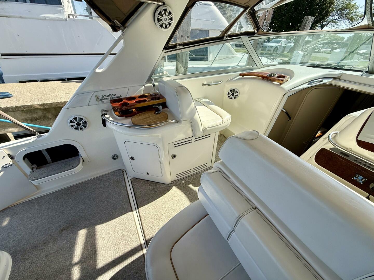 33ft Sea Ray Yacht For Sale