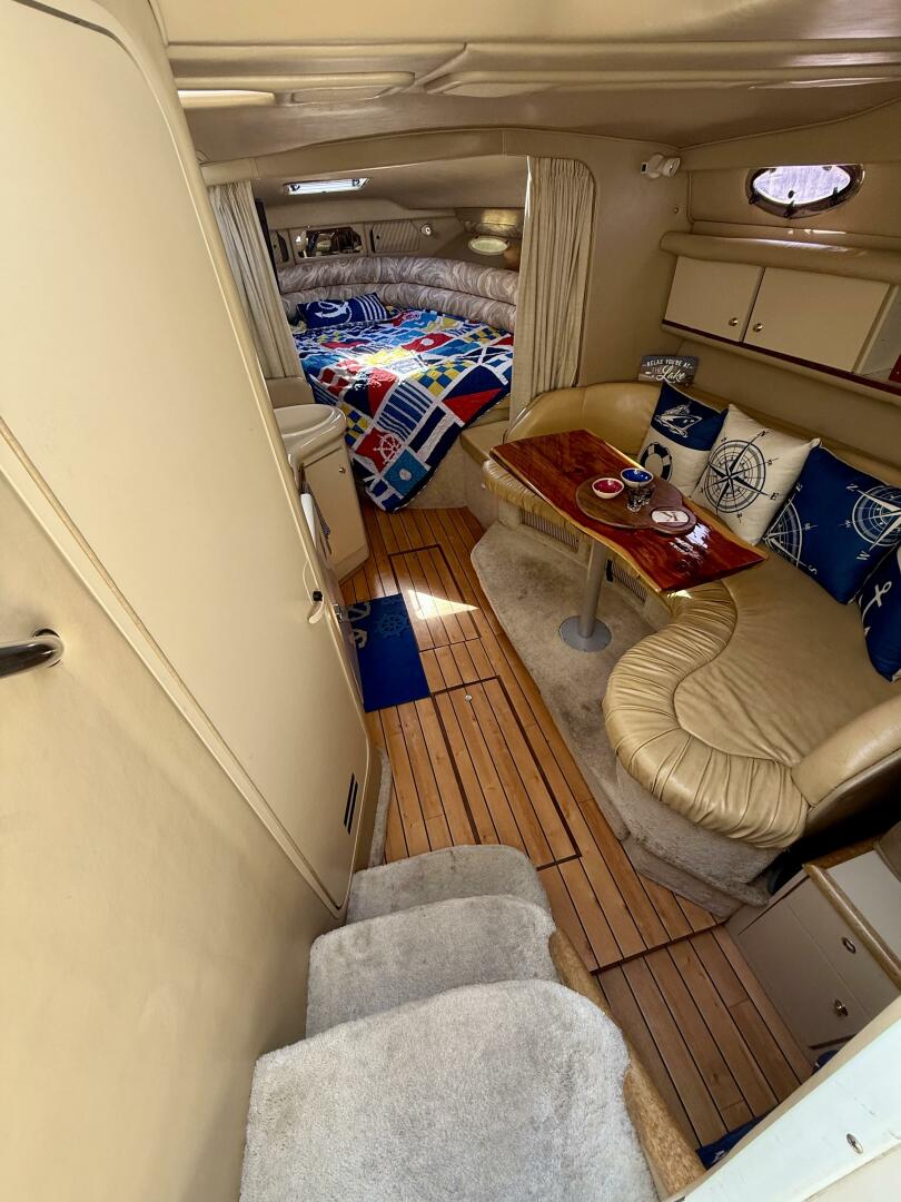 33ft Sea Ray Yacht For Sale