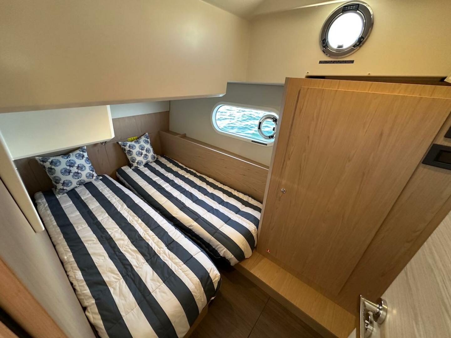 Fret Knot 41ft Beneteau Yacht For Sale