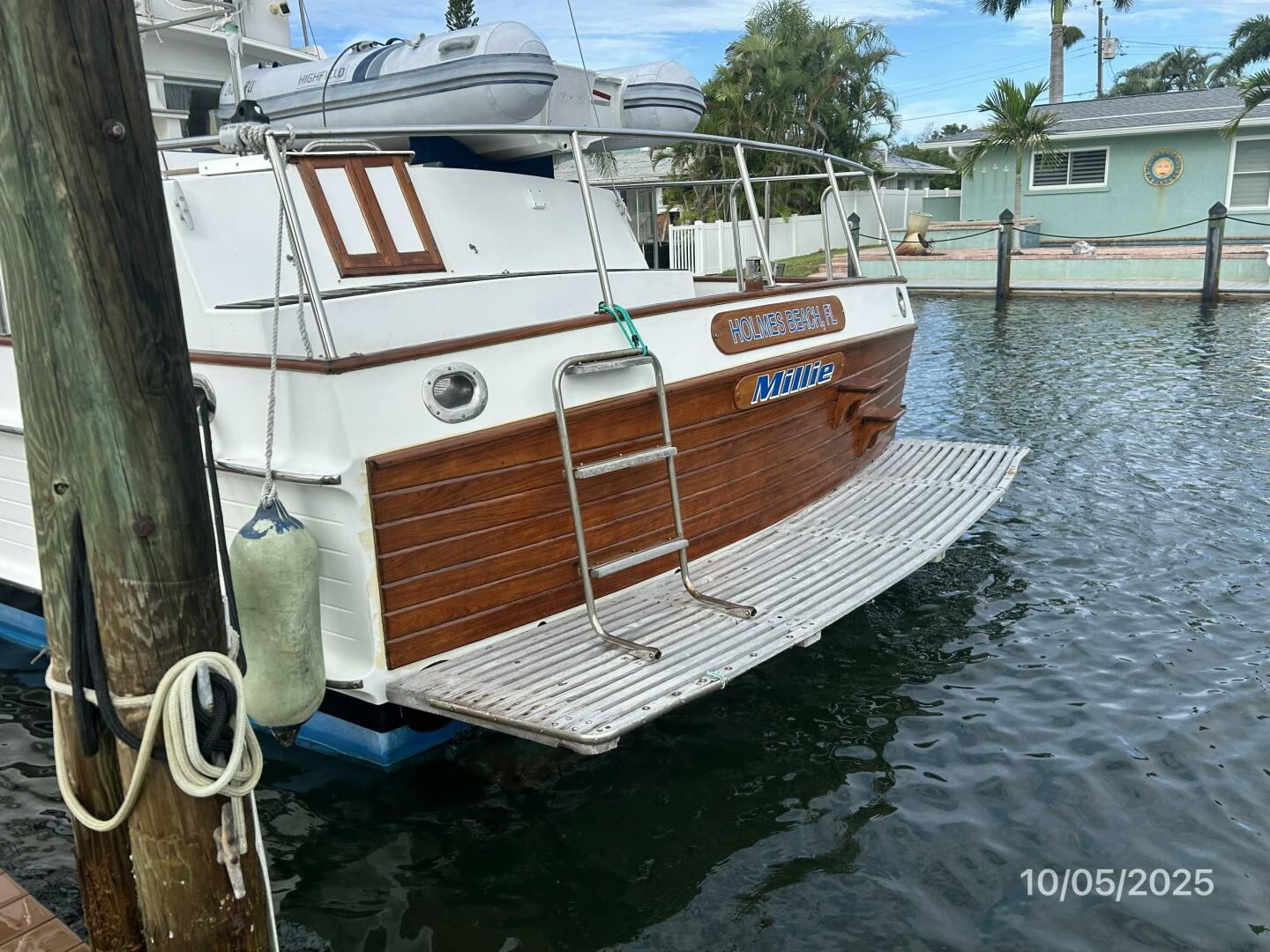 42' Grand Banks swimplatform