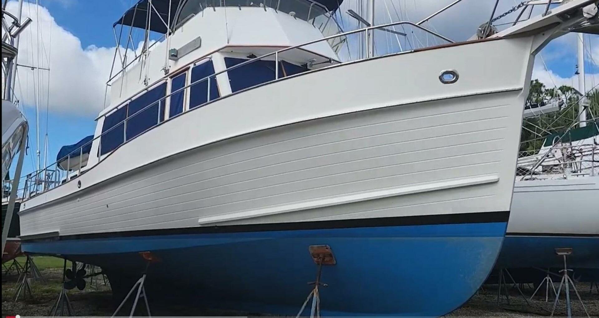 42' Grand Banks hauled out1