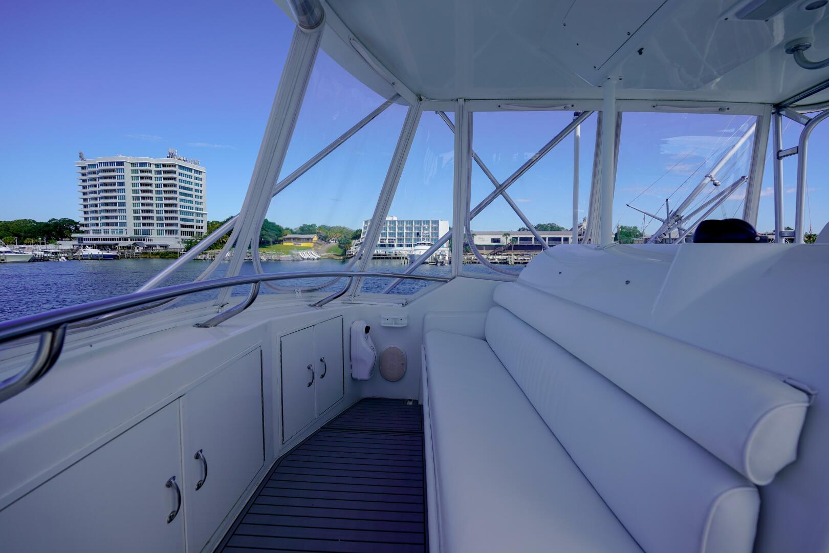 1994 Hatteras 46 convertible