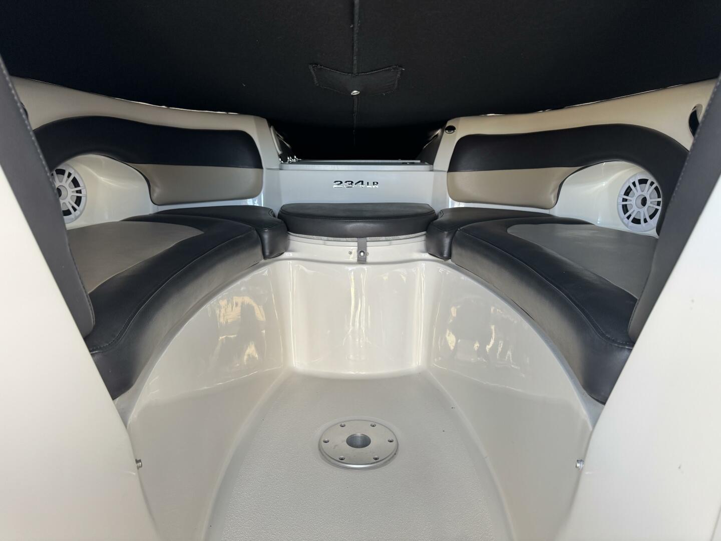 23ft Stingray Yacht For Sale