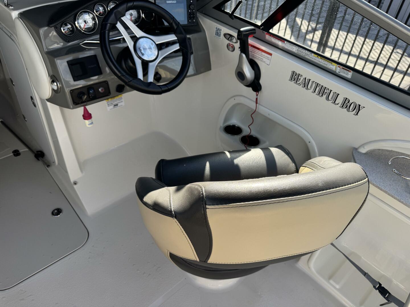 23ft Stingray Yacht For Sale