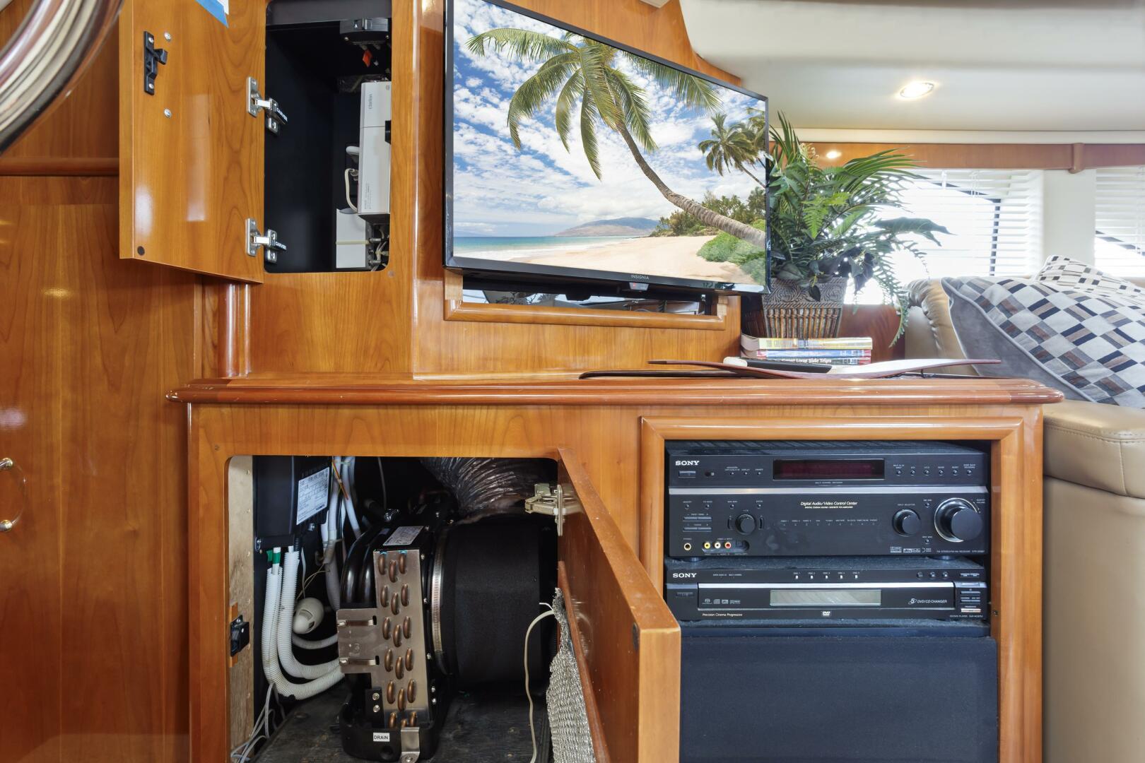 Noahgenda 46ft Carver Yacht For Sale