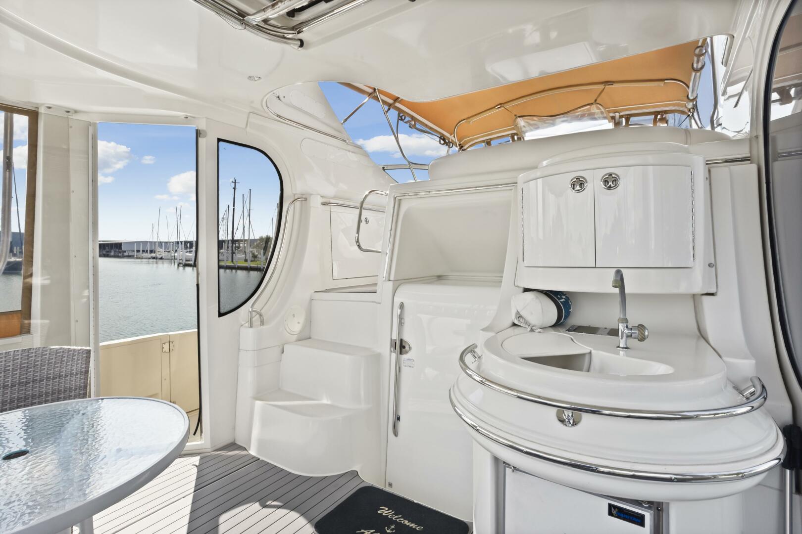 Noahgenda 46ft Carver Yacht For Sale