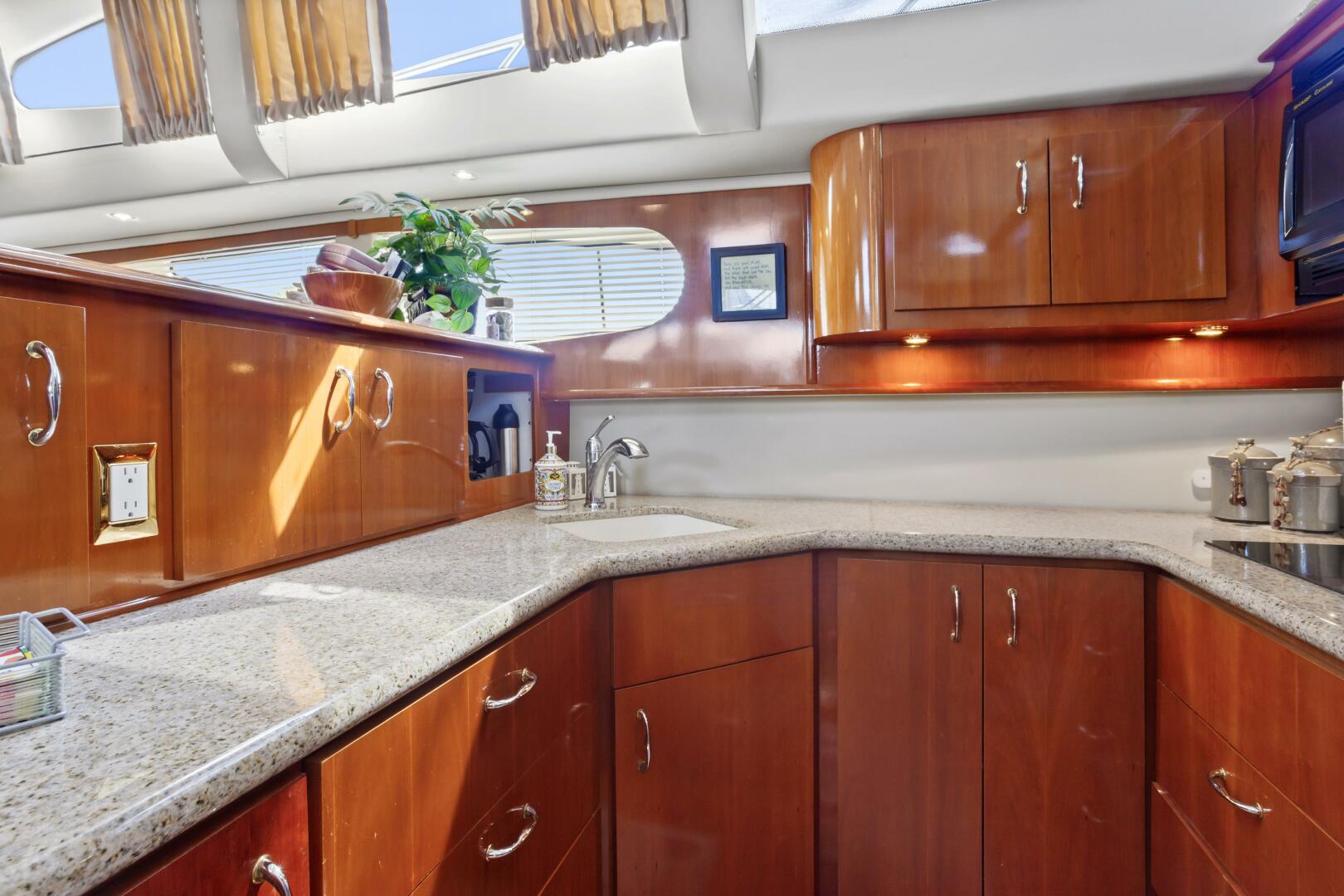 Noahgenda 46ft Carver Yacht For Sale