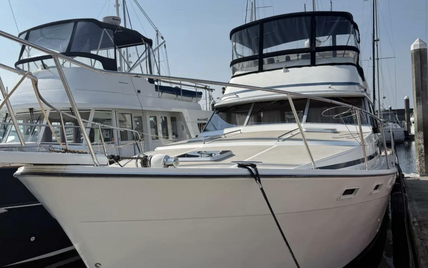 40ft Bayliner Yacht For Sale