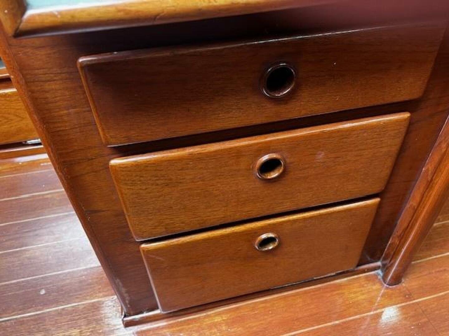 Galley storage