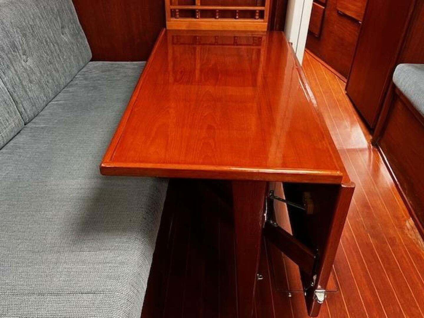 Salon dinette for 2