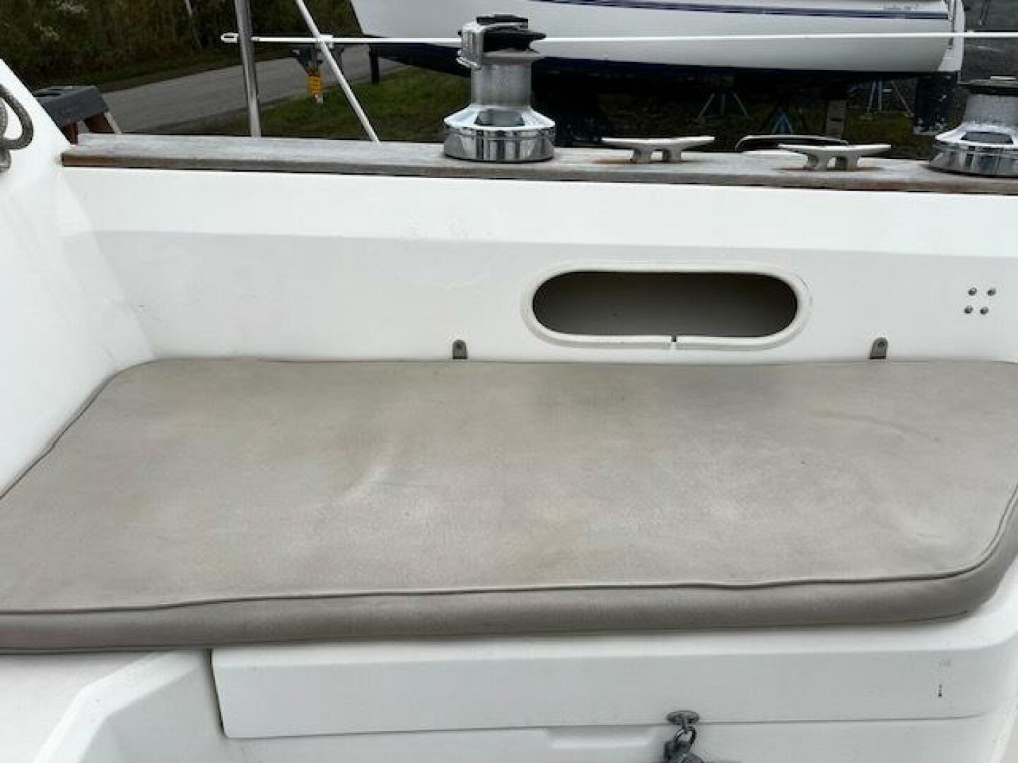 Cockpit seating