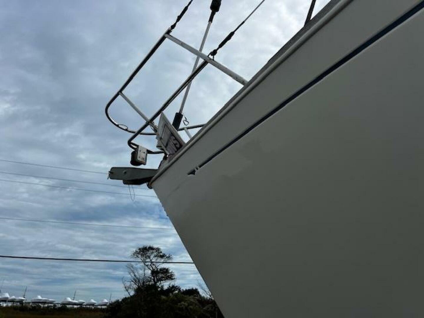 Port side  fwd.