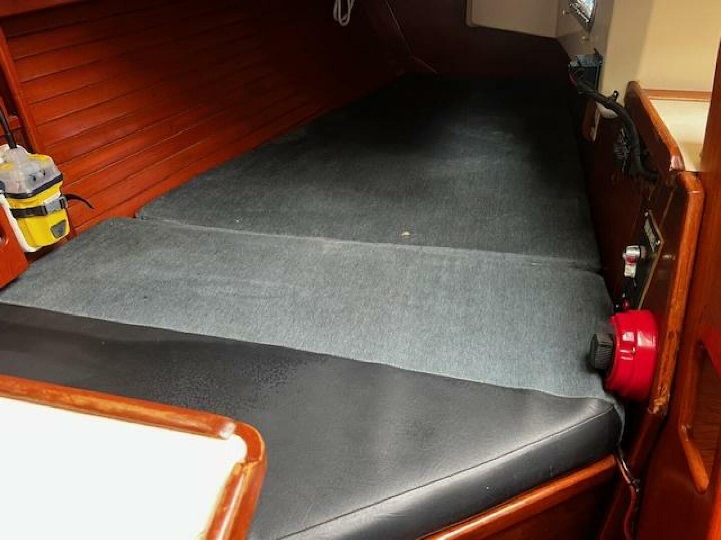 Aft berth