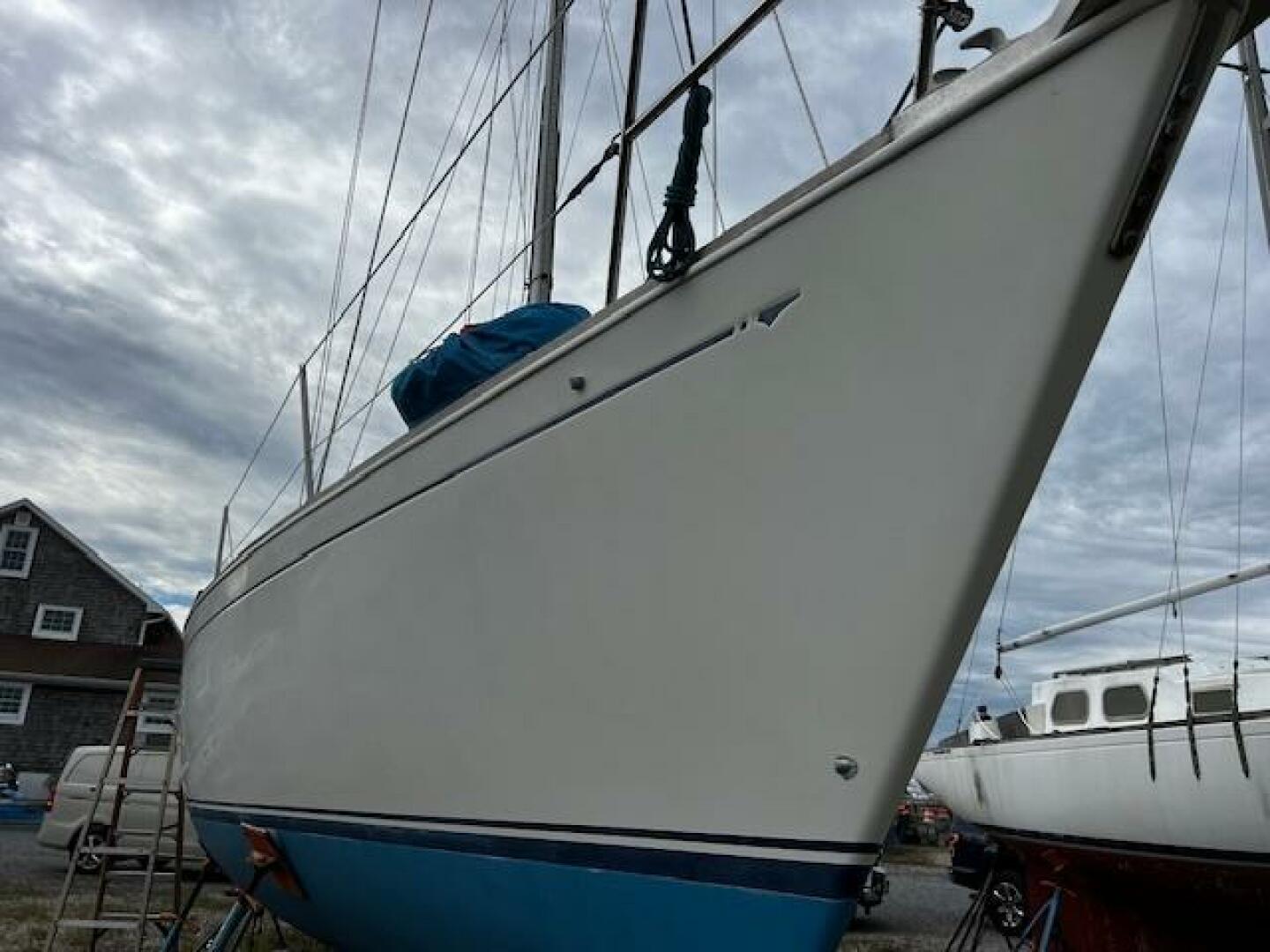 Starboard fwd.