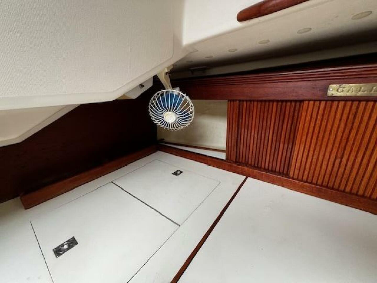 Galley cold storage
