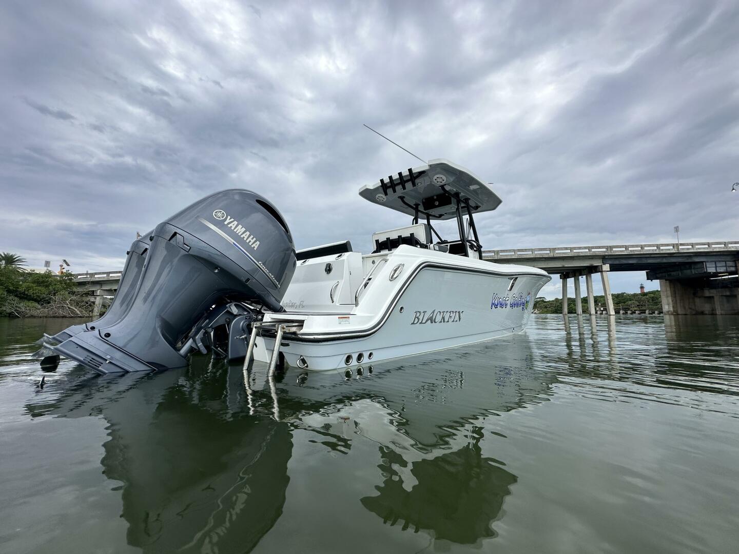 Aft Starboard Profile