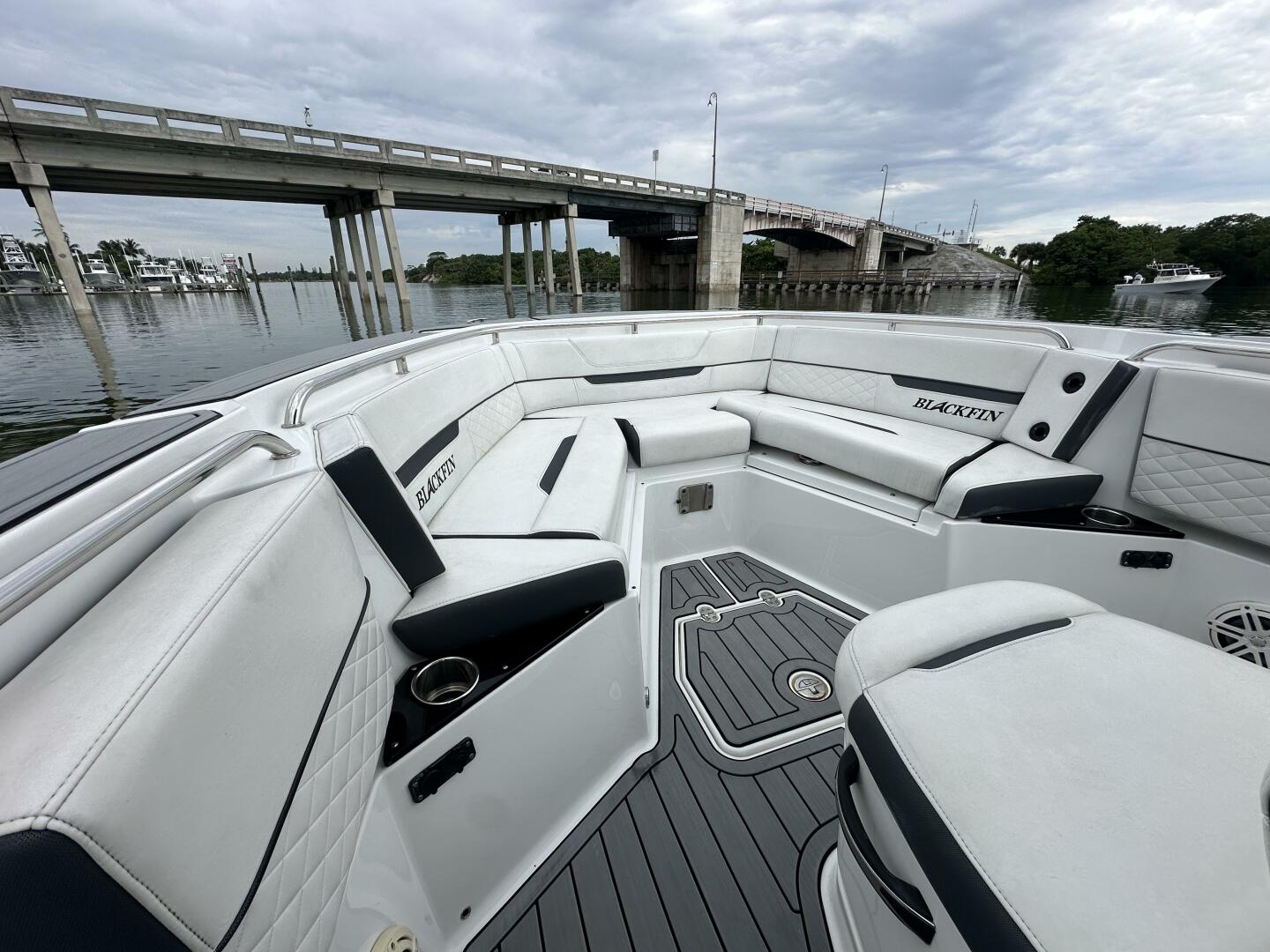 Port Bow Seating