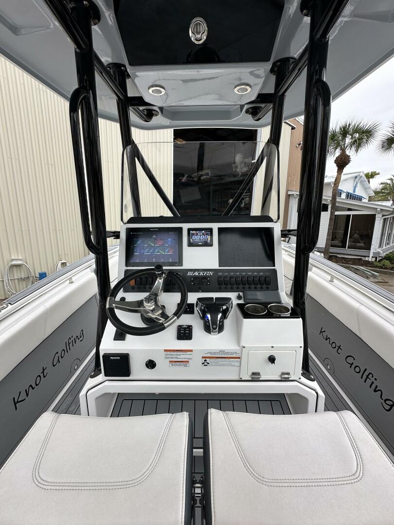 Helm Station