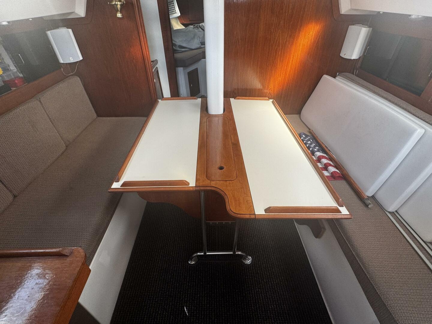 37ft Hunter Yacht For Sale 37ft Hunter Yacht For Sale