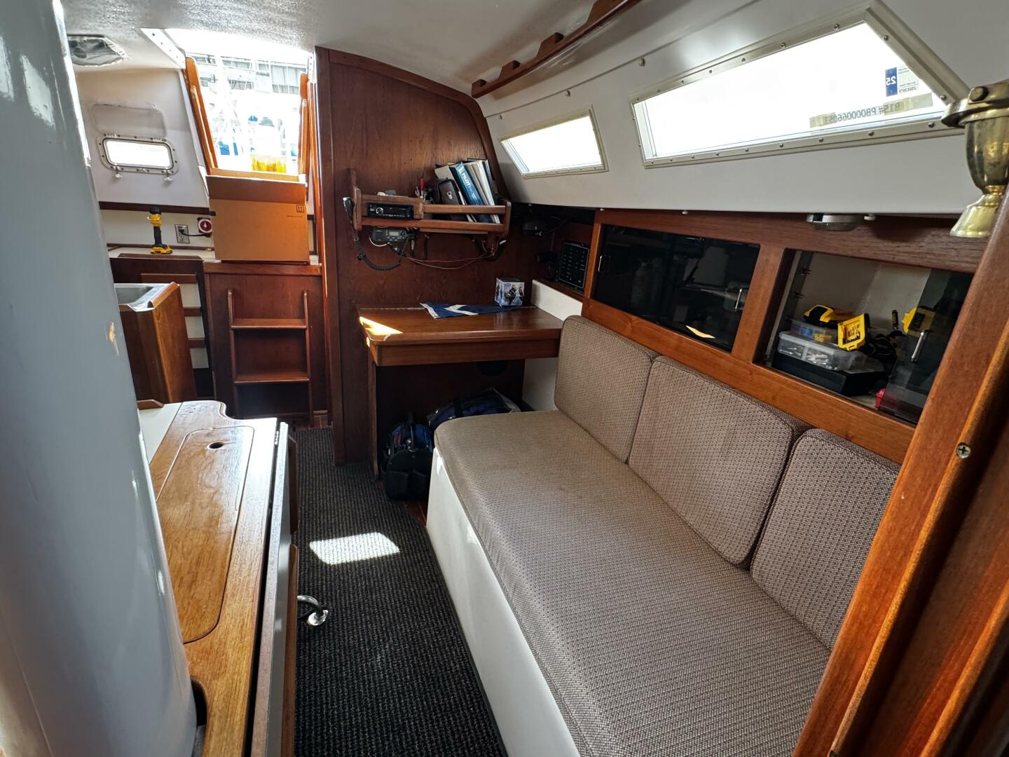 37ft Hunter Yacht For Sale 37ft Hunter Yacht For Sale