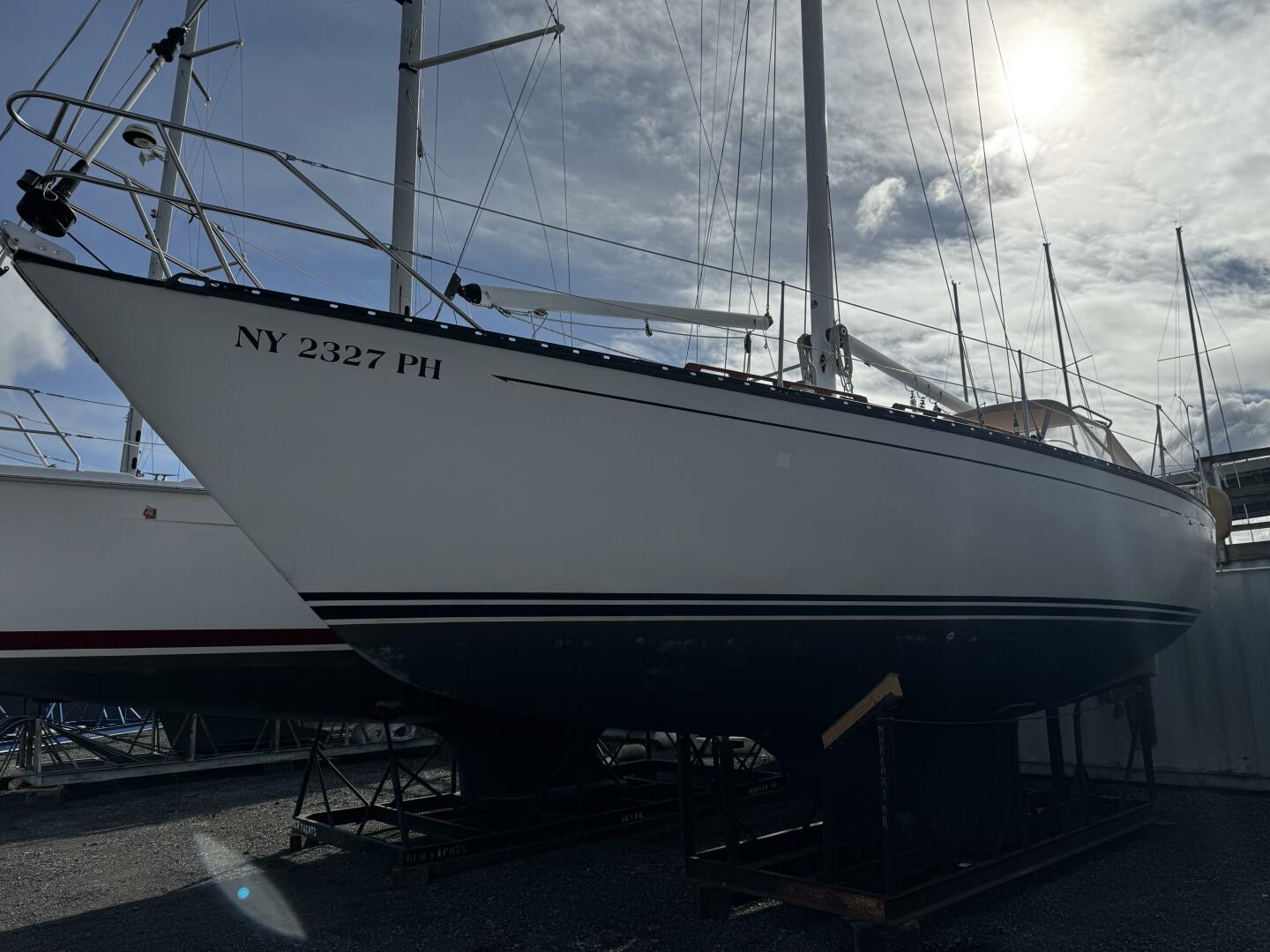 37ft Hunter Yacht For Sale 37ft Hunter Yacht For Sale