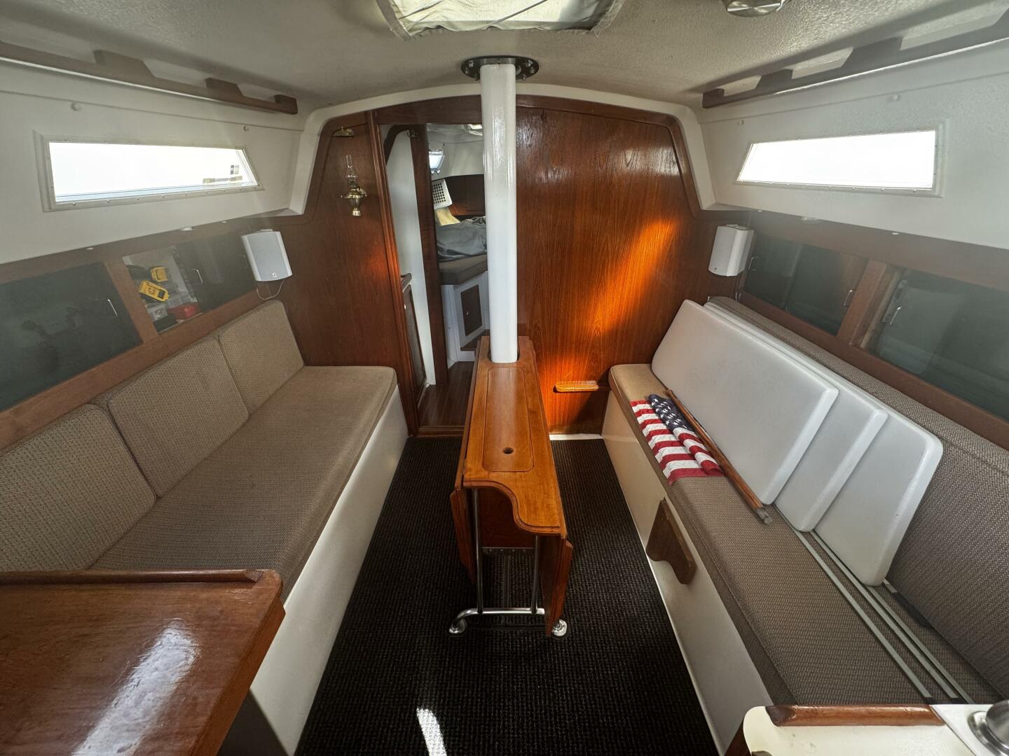 37ft Hunter Yacht For Sale 37ft Hunter Yacht For Sale