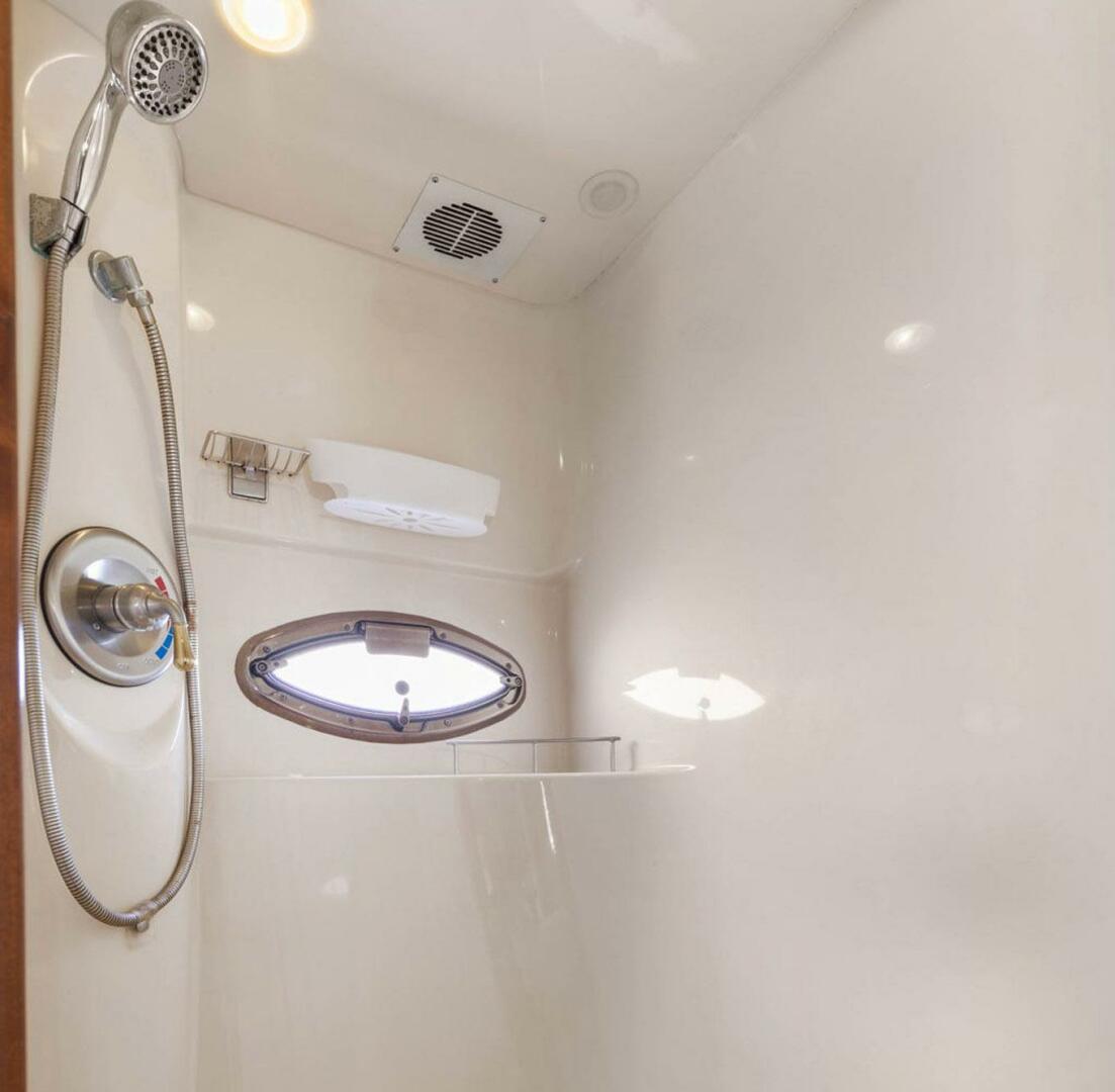 Bella Vita 40ft Meridian Yacht For Sale
