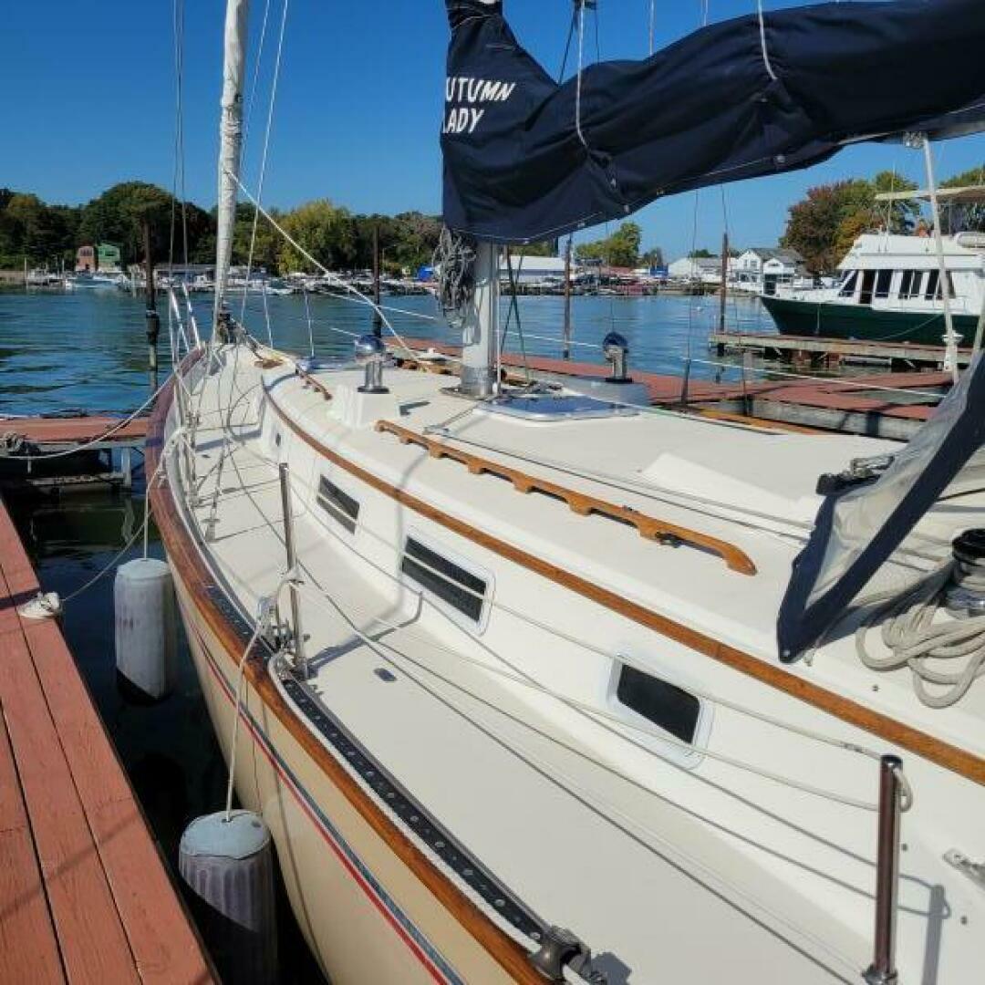Autumn Lady 39ft Pearson Yacht For Sale Autumn Lady 39ft Pearson Yacht For Sale