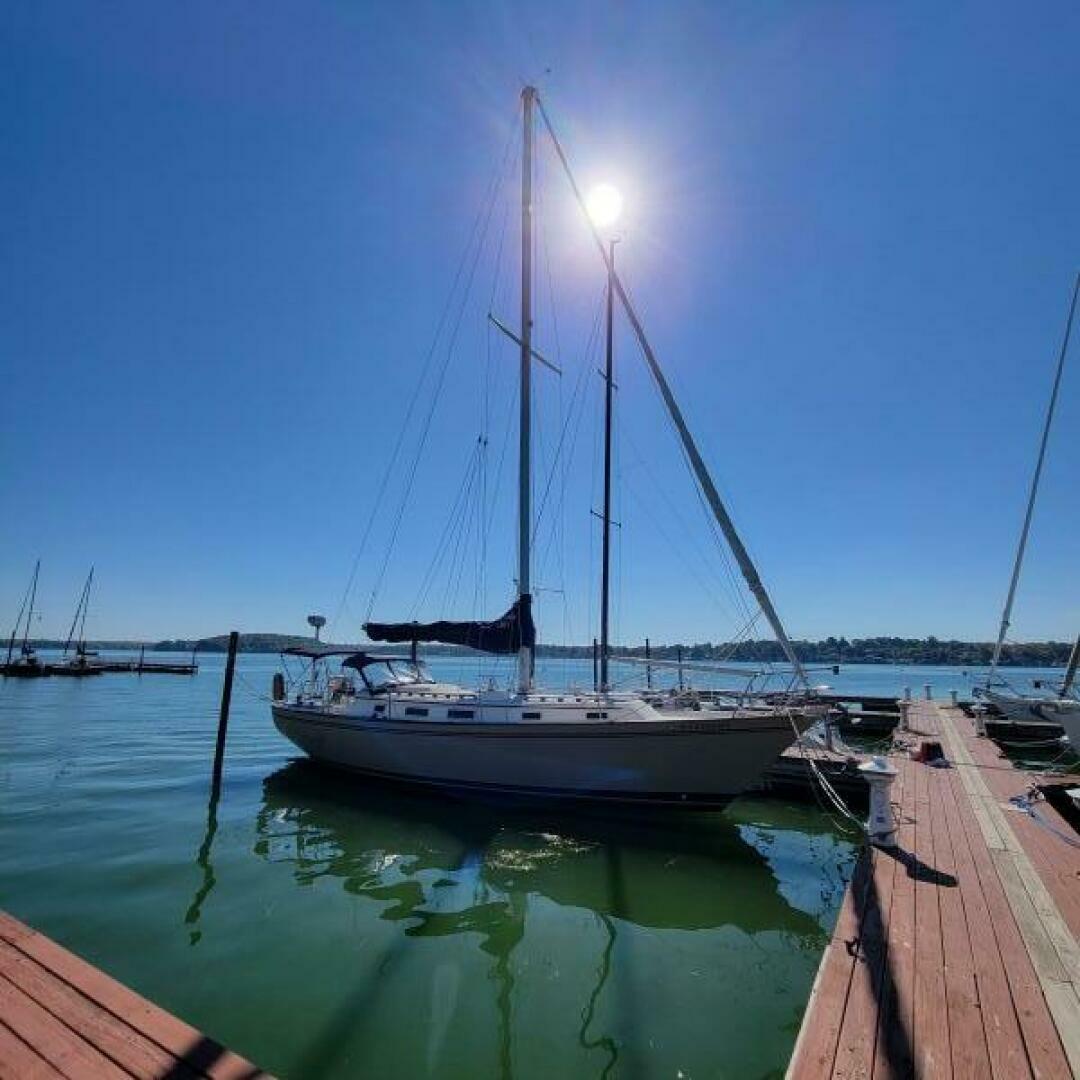 Autumn Lady 39ft Pearson Yacht For Sale Autumn Lady 39ft Pearson Yacht For Sale