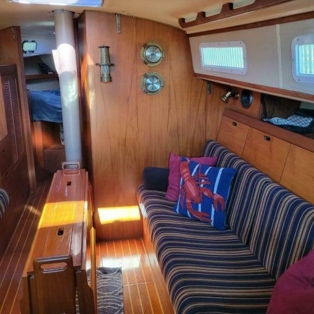 Autumn Lady 39ft Pearson Yacht For Sale Autumn Lady 39ft Pearson Yacht For Sale