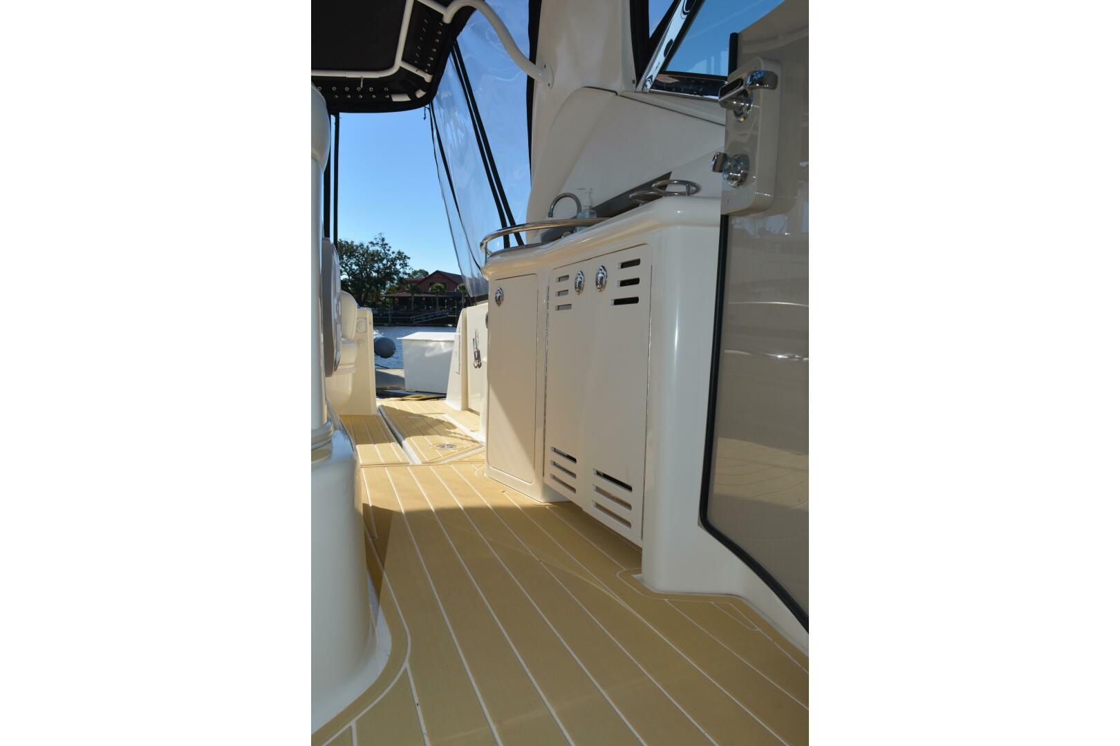 Knot On Call 44ft Sea Ray Yacht For Sale