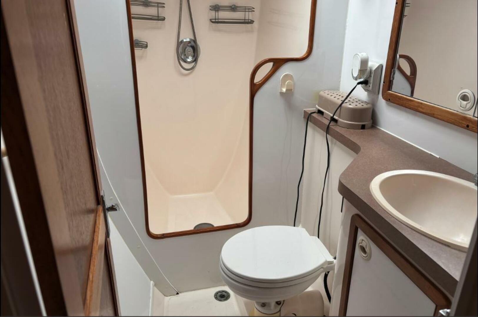 40ft Manta Yacht For Sale 40ft Manta Yacht For Sale