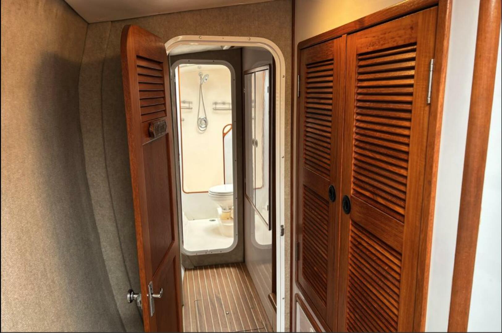 40ft Manta Yacht For Sale 40ft Manta Yacht For Sale