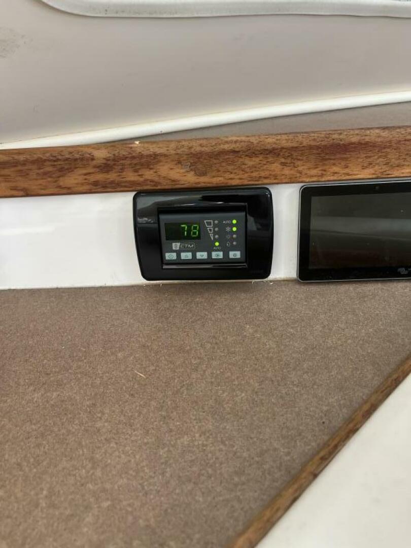 40ft Manta Yacht For Sale 40ft Manta Yacht For Sale