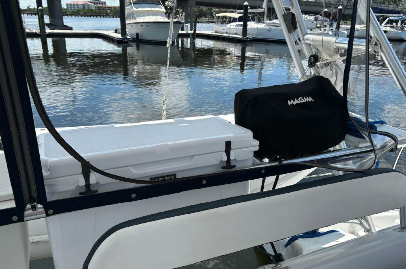 40ft Manta Yacht For Sale 40ft Manta Yacht For Sale