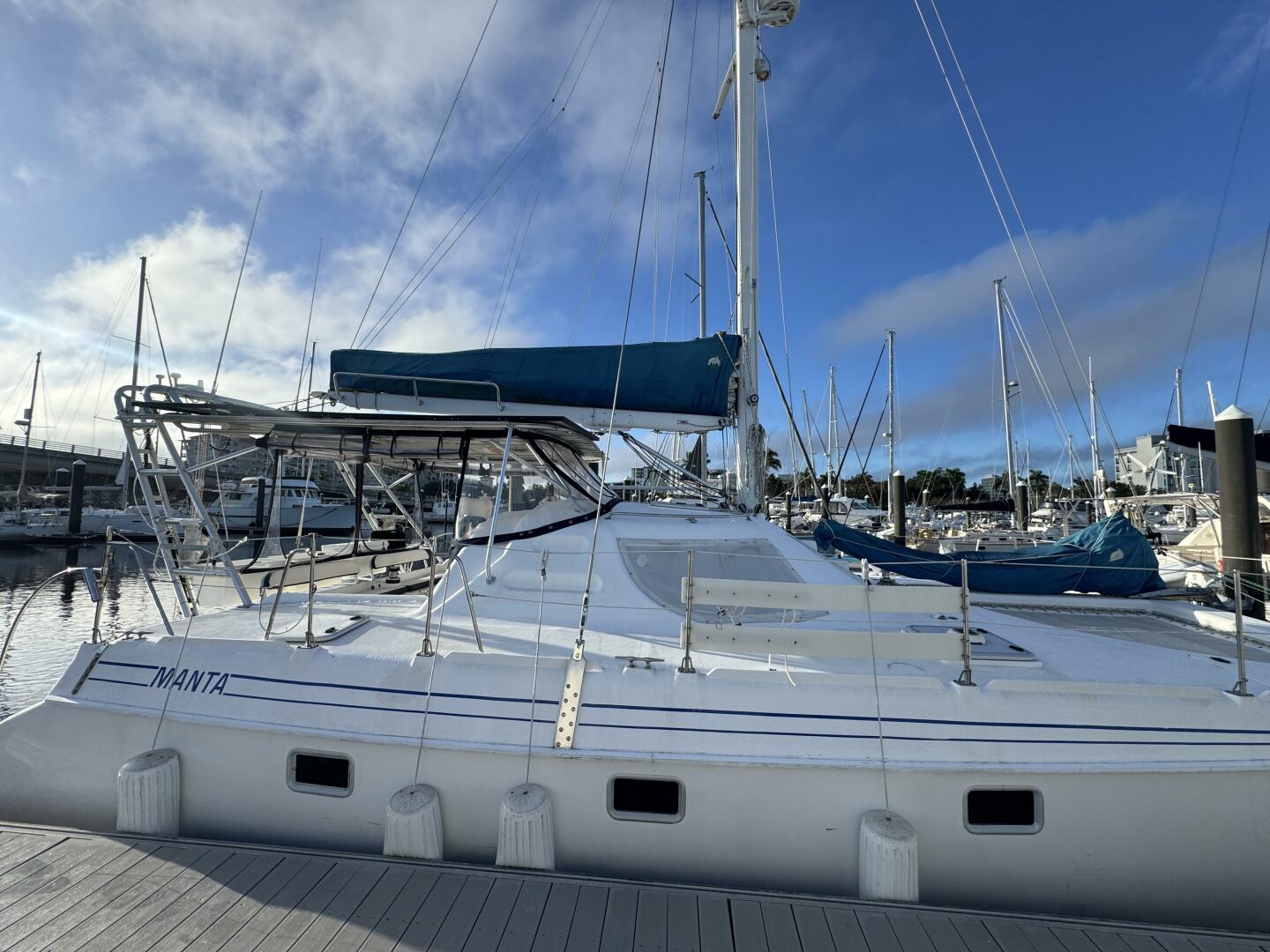 40ft Manta Yacht For Sale 40ft Manta Yacht For Sale